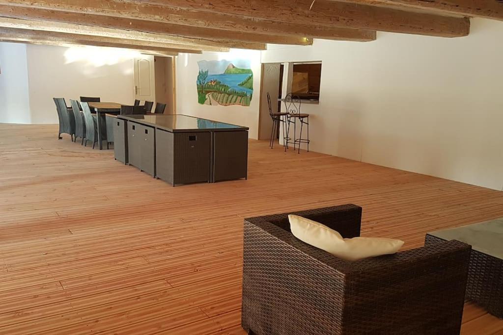 Maison 3 Chambres Avec Piscine Couverte Lespignan 외부 사진
