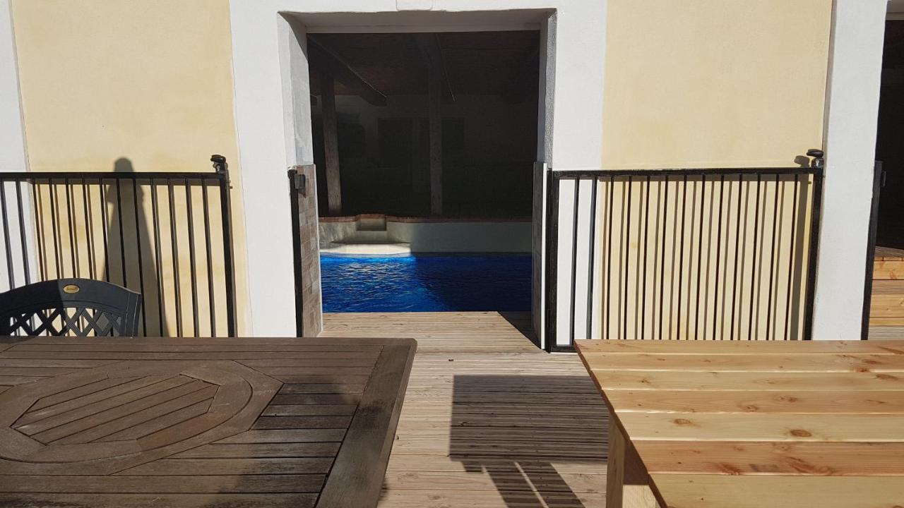 Maison 3 Chambres Avec Piscine Couverte Lespignan 외부 사진