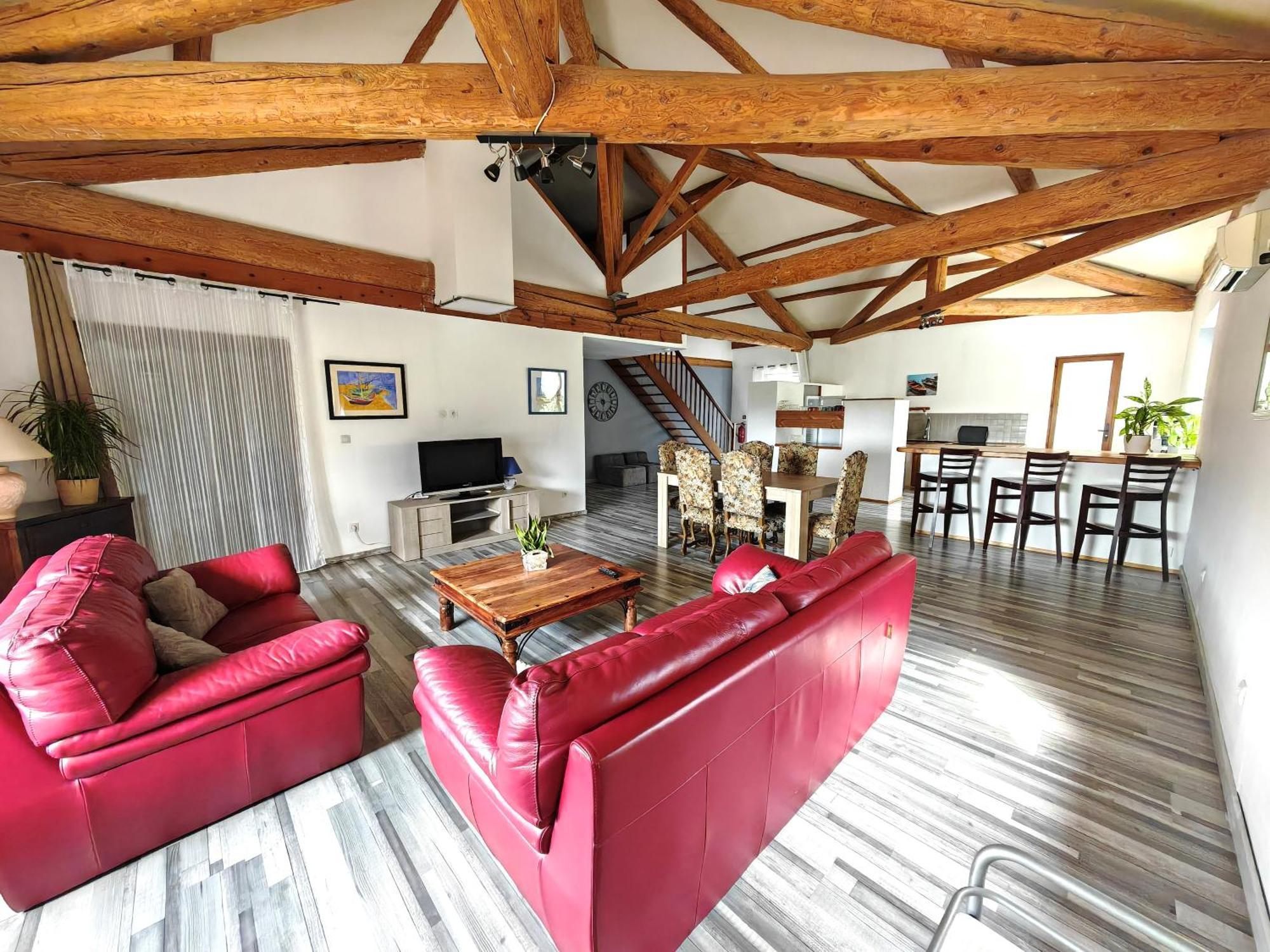 Maison 3 Chambres Avec Piscine Couverte Lespignan 외부 사진